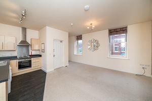 kitchen/lounge/diner- click for photo gallery